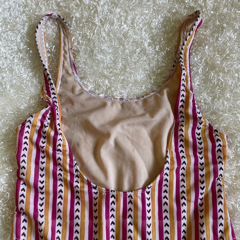 Bikini - Picture 6 of 7